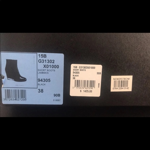 Chanel - Picture 10 of 10